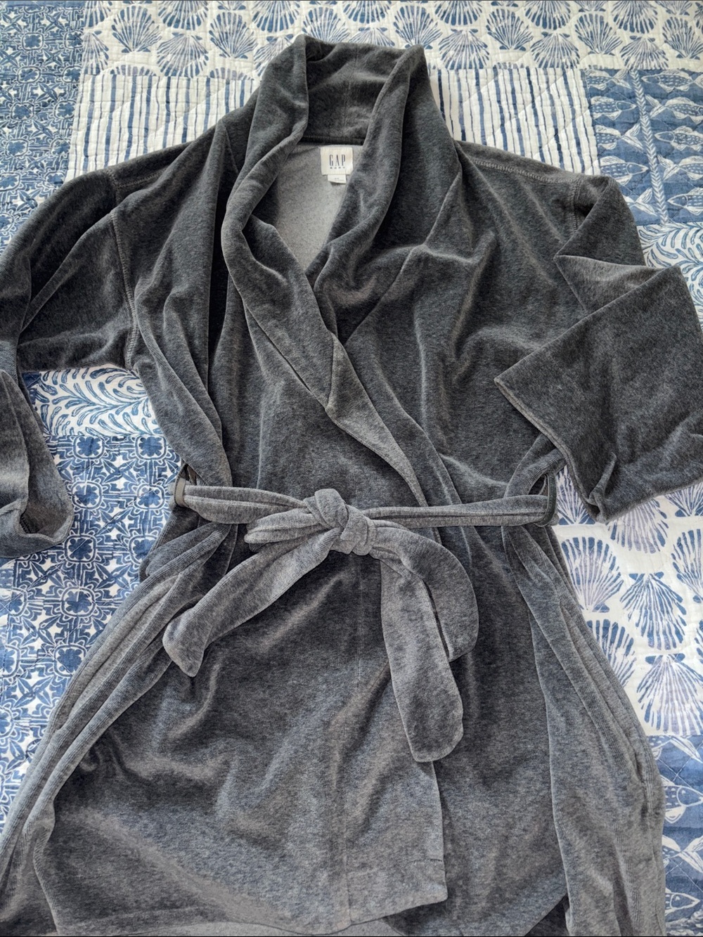 GAP Body Charcoal Plush Bath Robe with Shawl Collar